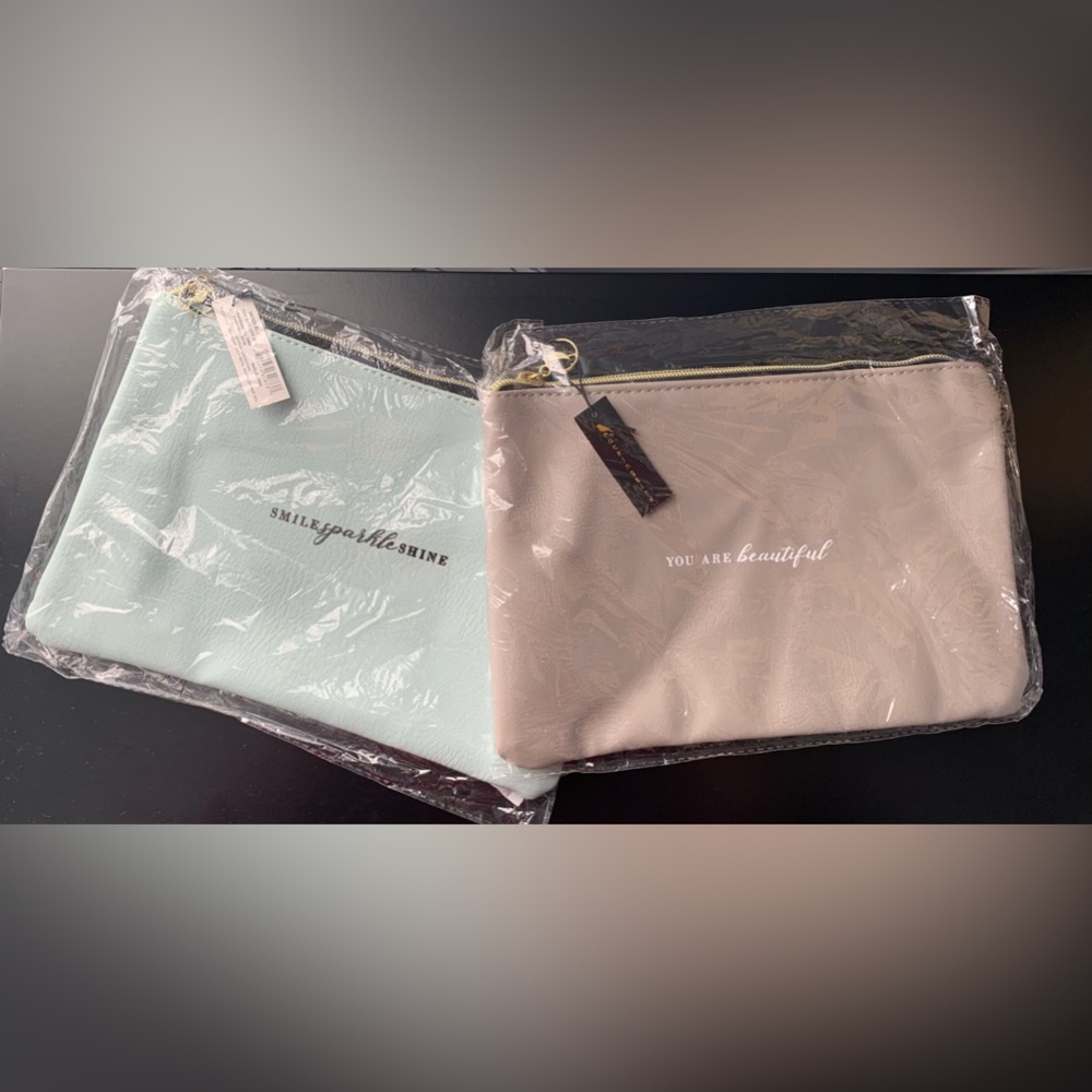🎀New makeup bags with zipper!!!! 🎀